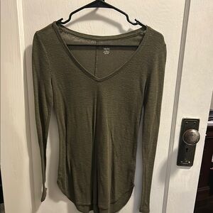 Olive Green V-Neck Long Sleeve Top